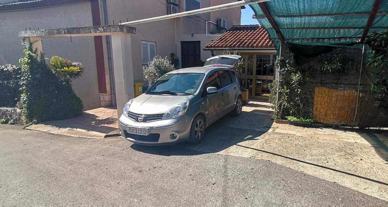 Apartments And Room Pergola Rovinj Buitenkant foto