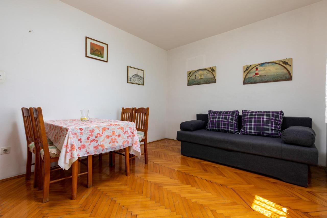 Apartments And Room Pergola Rovinj Buitenkant foto