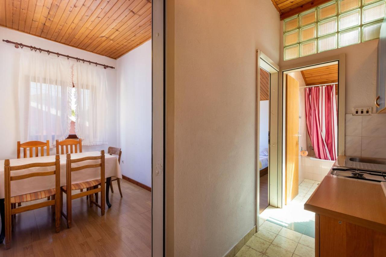 Apartments And Room Pergola Rovinj Buitenkant foto
