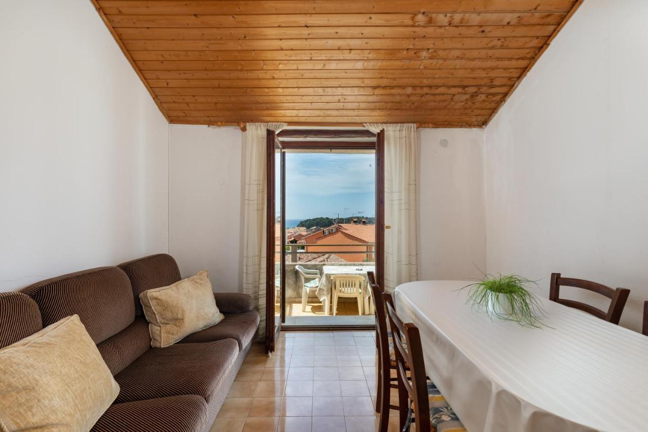 Apartments And Room Pergola Rovinj Buitenkant foto
