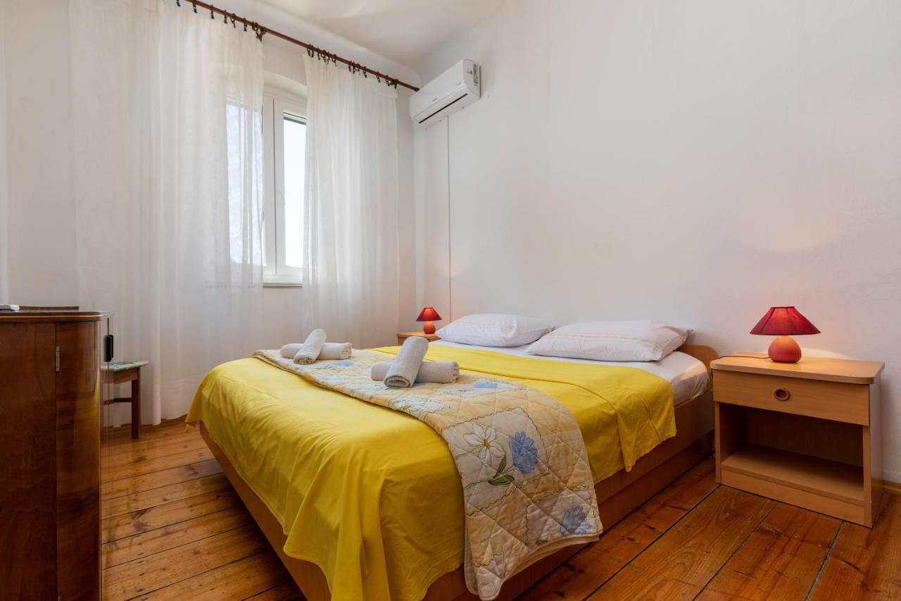 Apartments And Room Pergola Rovinj Buitenkant foto
